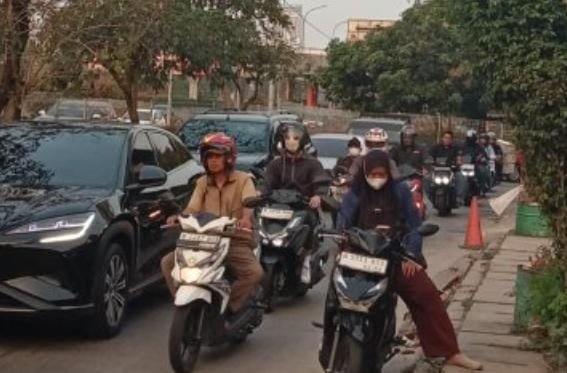 Alih Fungsi Lahan Kembali Terjadi di Sisi Tol Kembang Kerep Kembangan, Walikota Jakarta Barat Diminta Segera Tindak Tegas 8 IMG 20260901 WA0003
