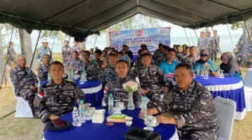 Sambut HUT Ke-81 TNI Angkatan Laut, Lanal Bintan Laksanakan Bersih Pantai