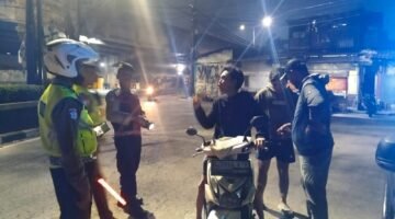 Jaga Jakarta On The Spot, Kapolsek Bekasi Barat Pimpin KRYD dan Razia Stasioner Cegah Tawuran