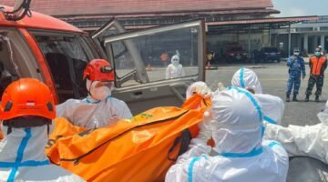 Sinergi TNI AL dan Basarnas, Lanal Banjarmasin Perkuat Evakuasi Korban KM Virgo Transport 8