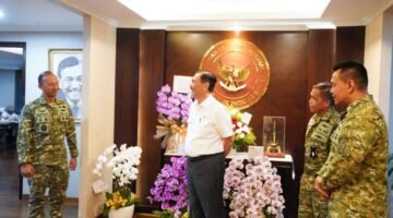 Pesan Ketua Dewan Ekonomi Nasional : Berikan Keteladanan dan Loyalitas