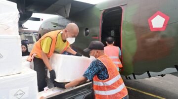 Dukung Mitigasi Karhutla Kalimantan, Lanud Sjamsudin Noor Kerahkan Pesawat NC-212 Misi Modifikasi Cuaca