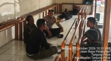 Polsubsektor Inggom Gelar Patroli Dialogis, Ajak Pekerja dan Satpam Jaga Kamtibmas serta Keselamatan Kerja