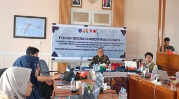 TNI Dukung Operasi Modifikasi Cuaca di Papua Selatan, Semai 10 Ton Garam