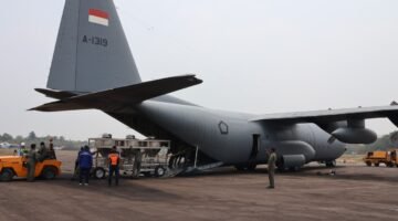 42 Ton Garam Disemai, TNI AU Percepat Penanggulangan Karhutla di Sumsel
