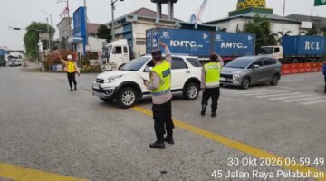 Polres Pelabuhan Tanjung Priok Gelar Pengaturan Lalu Lintas Pagi Hari, Pastikan Aktivitas Masyarakat Berjalan Lancar dan Aman